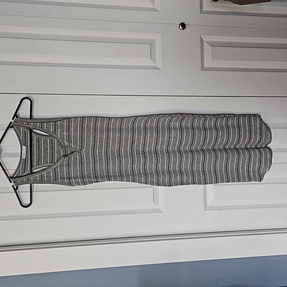 4/$20 M//C midi dress